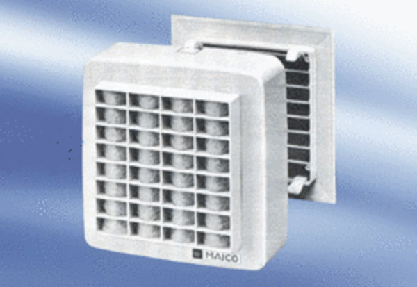 EMA 17 IM0009486.PNG Wall-mounted fan with filter, electric internal shutter and external grille, maximum wall thickness 95 mm